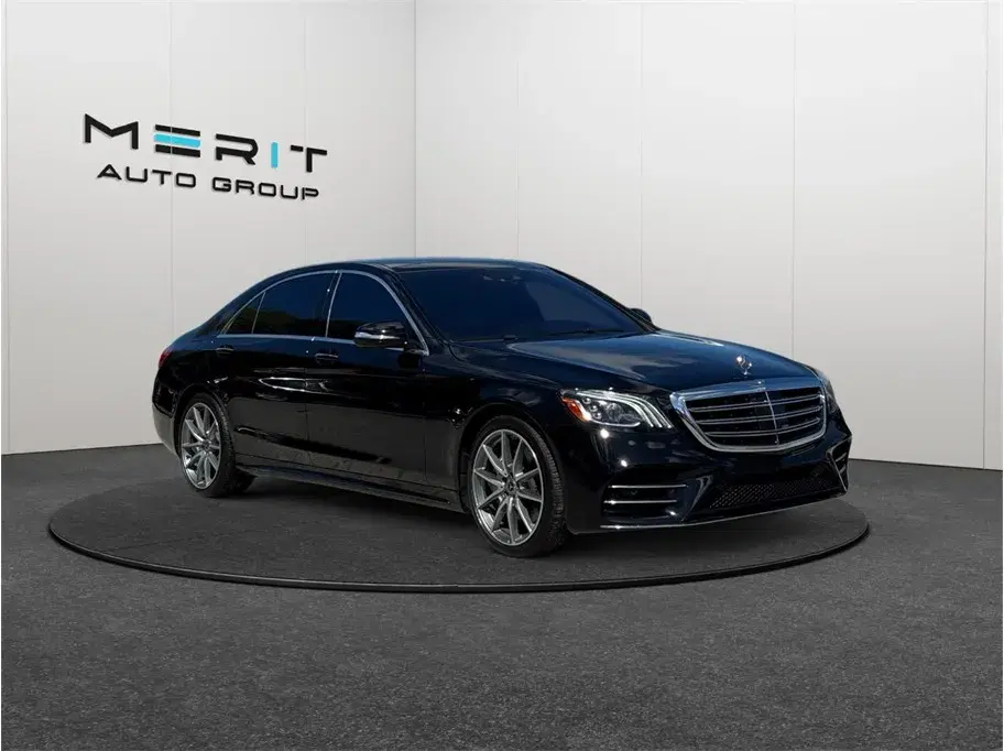 Mercedes-Benz S-Class S 560 Sedan 4D - View 1