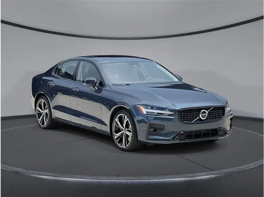 Volvo S60 B5 Core Dark Theme Sedan 4D - View 1