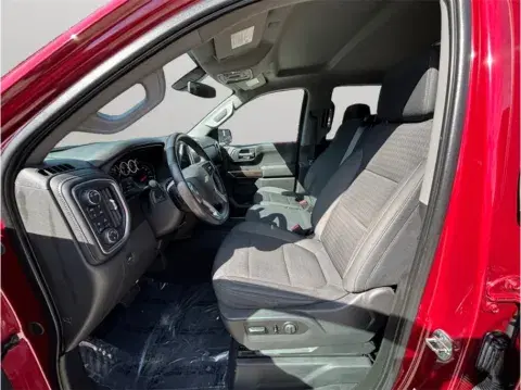 Chevrolet Silverado 1500 Crew Cab Lt Pickup 4D 5 3/4 Ft - Thumbnail 3