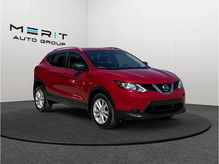 Nissan Rogue Sport Sv Sport Utility 4D - Thumbnail 2