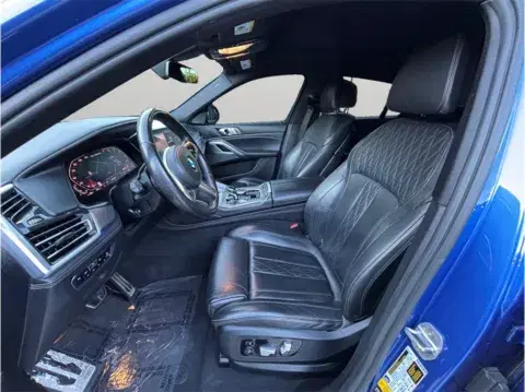 BMW X6 M50I Sport Utility 4D - Thumbnail 3