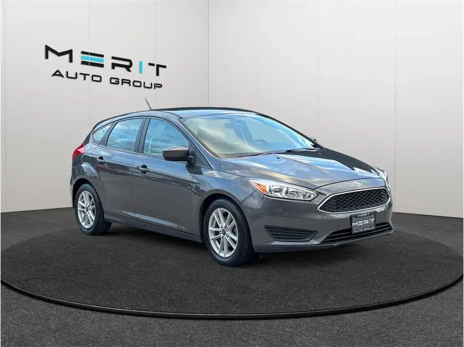 Ford Focus Se Hatchback 4D - View 1