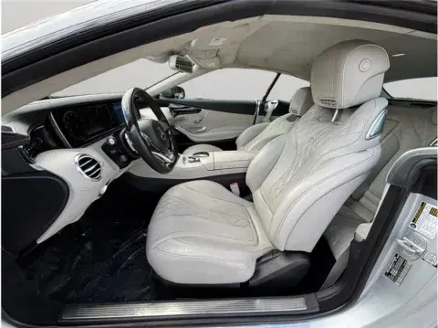 Mercedes-Benz S-Class S 550 Cabriolet 2D - Thumbnail 3