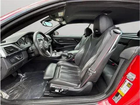 BMW M4 Convertible 2D - Thumbnail 3