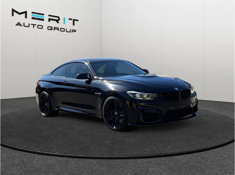 BMW M4 Coupe 2D - View 1
