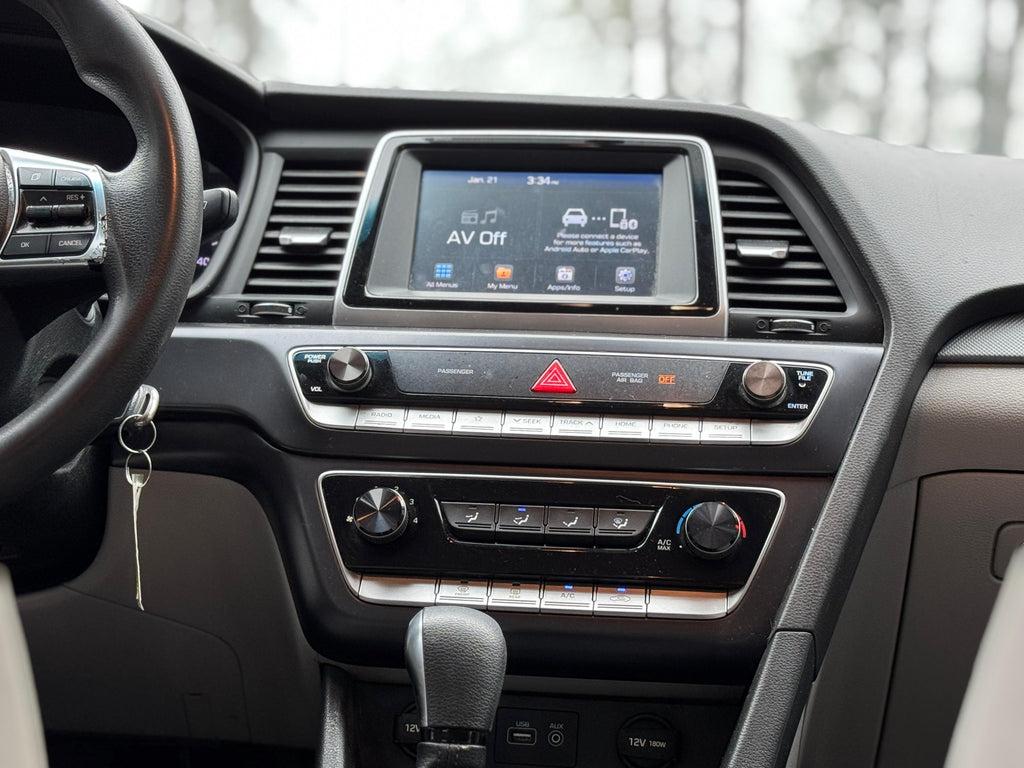 Hyundai Sonata - Thumbnail 11