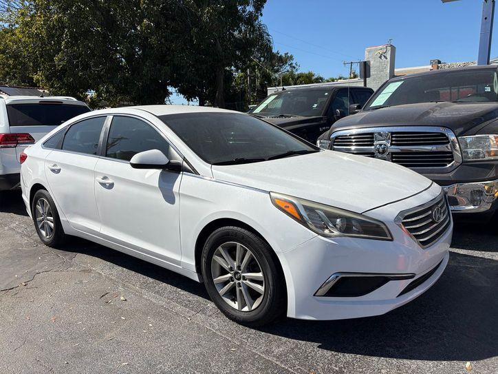 Hyundai Sonata Se | Miami, Fl | Ocean Auto Sales - Thumbnail 4