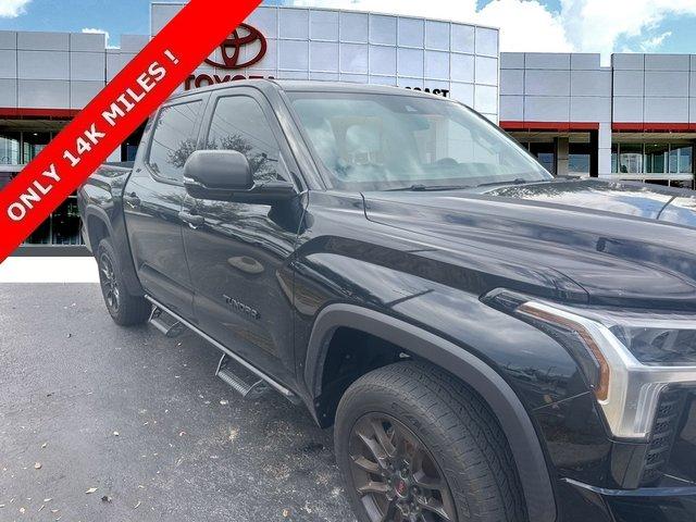 Toyota Tundra Sr5 4Wd Crewmax - View 1