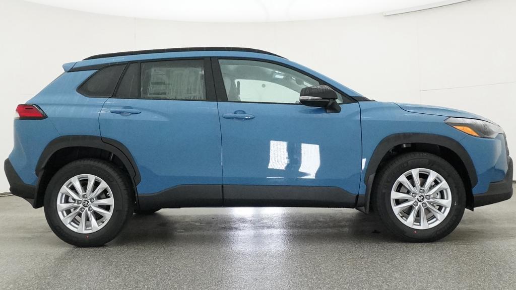 Toyota Corolla Cross Le - Thumbnail 11