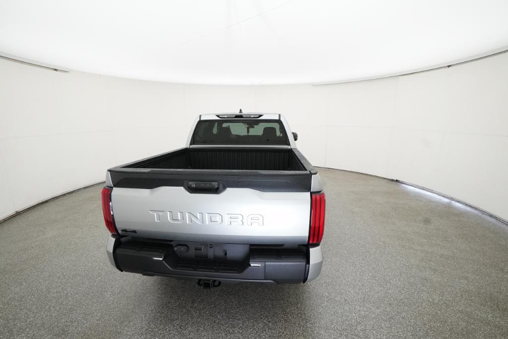 Toyota Tundra Sr Crewmax 4-Wheel Drive - Thumbnail 8