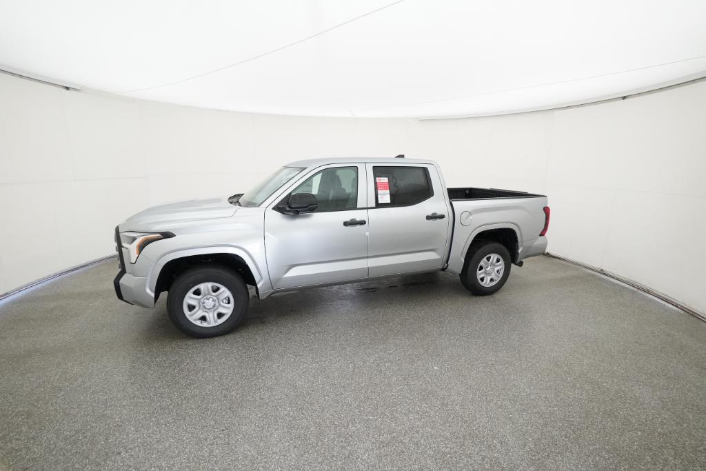 Toyota Tundra Sr Crewmax 4-Wheel Drive - Thumbnail 2