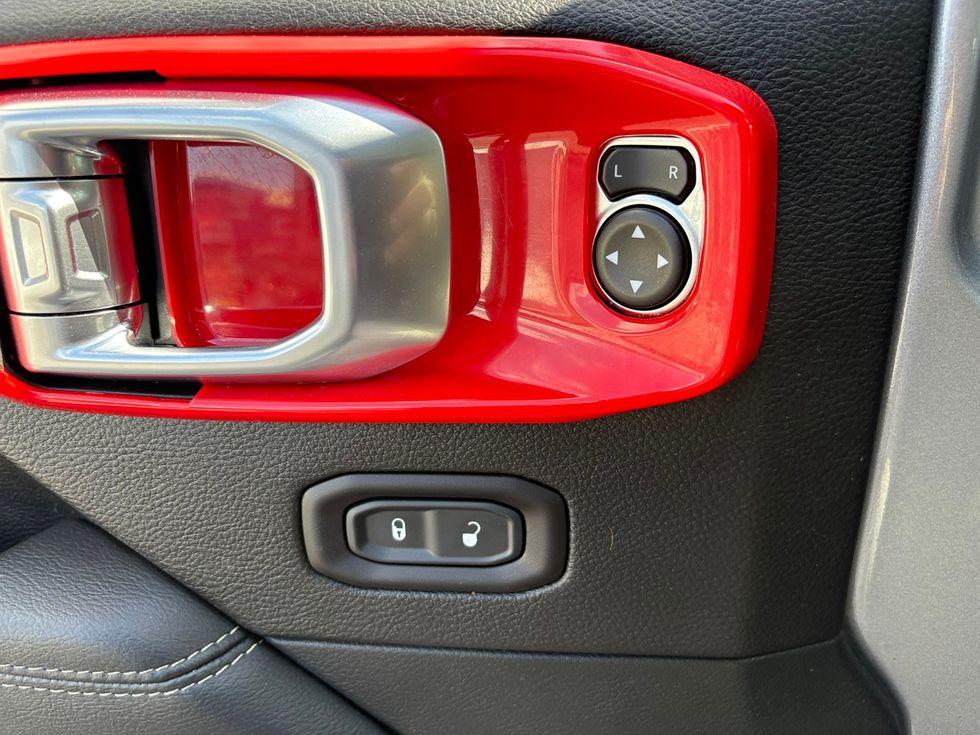 Jeep Gladiator Overland | Miami, Fl | Ocean Auto Sales - Thumbnail 2