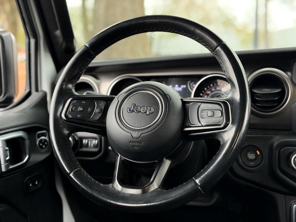 Jeep Wrangler Unlimited 4X4 - Thumbnail 11