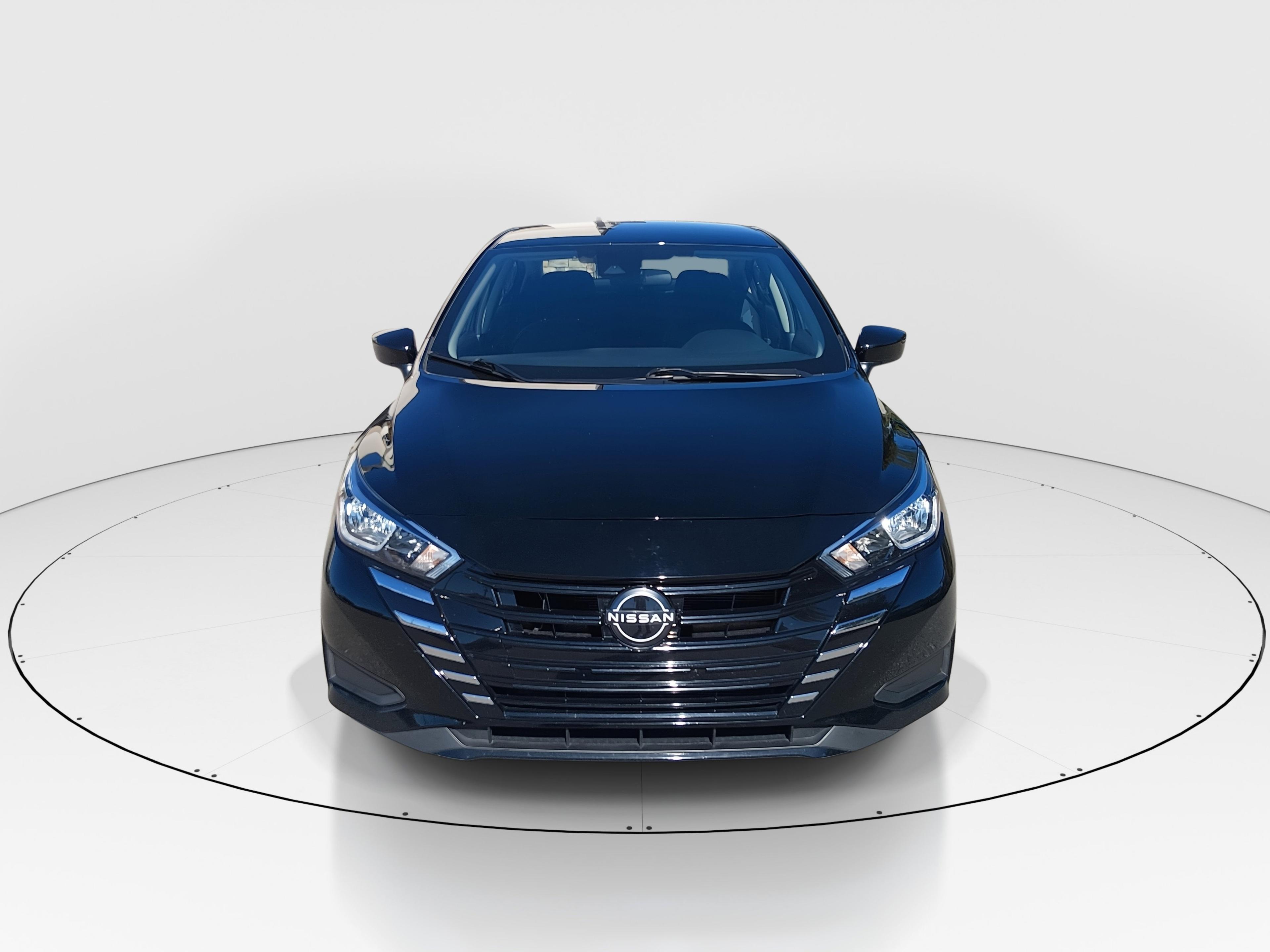 Nissan Versa Sv Cvt - Thumbnail 2