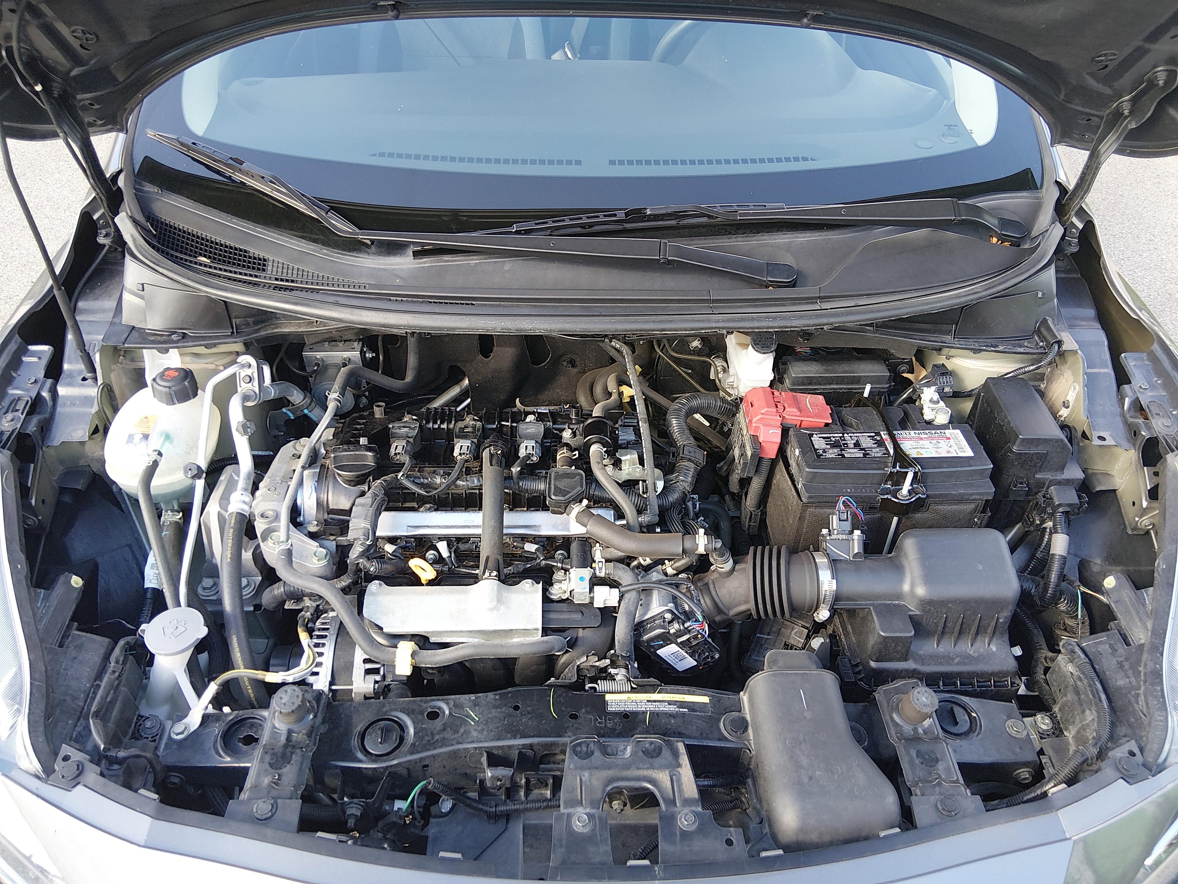 Nissan Versa Sv Cvt - Thumbnail 9