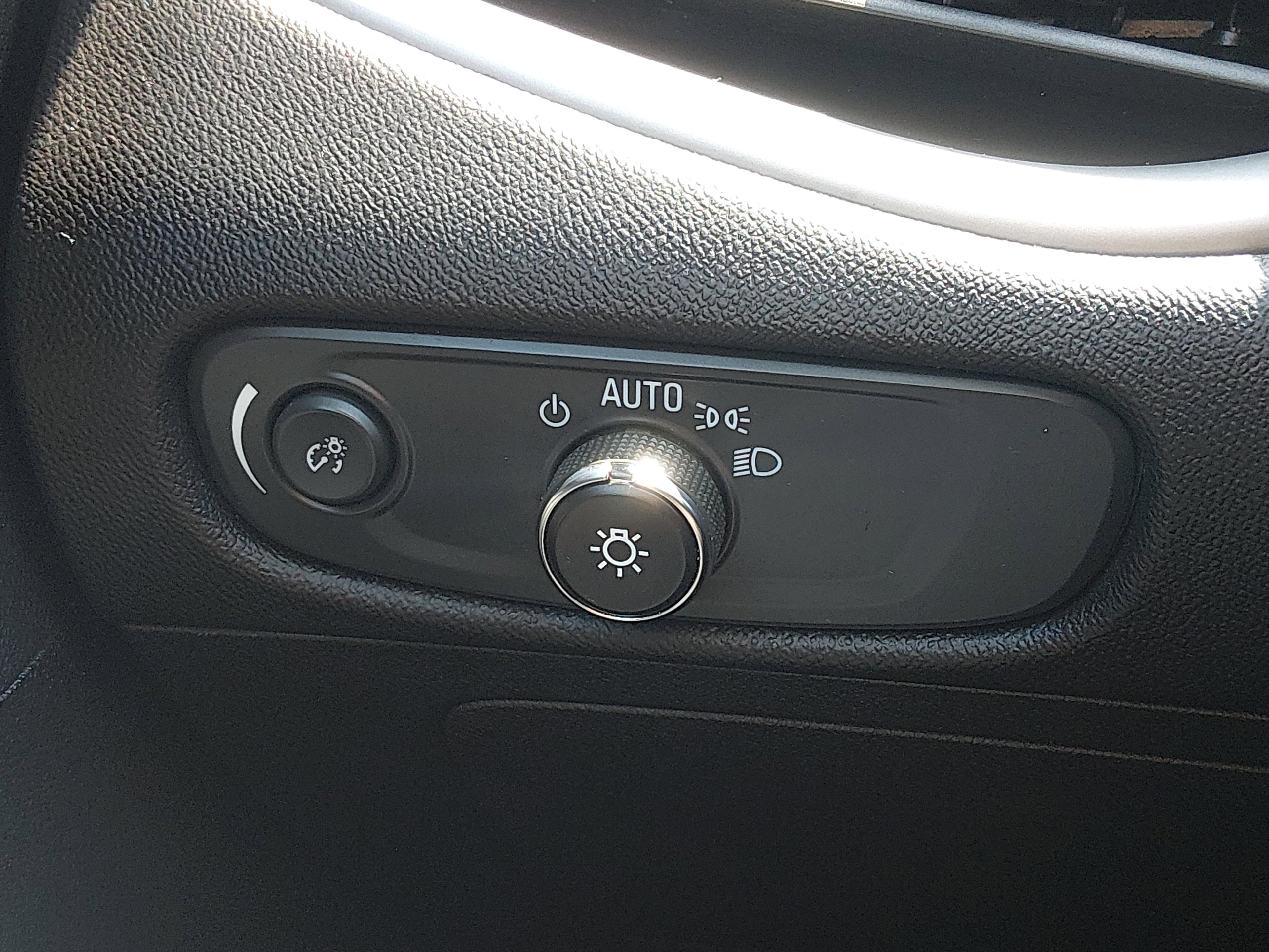 Chevrolet Malibu 4Dr Sdn 1Lt - Thumbnail 13