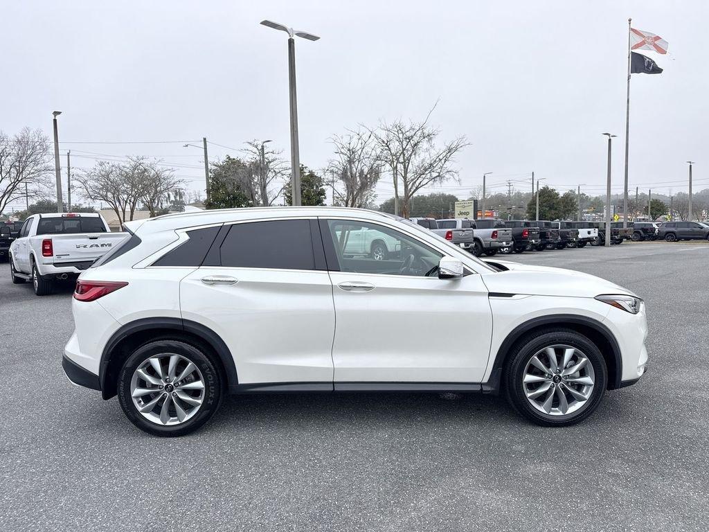 Infiniti Qx50 Luxe - Thumbnail 3