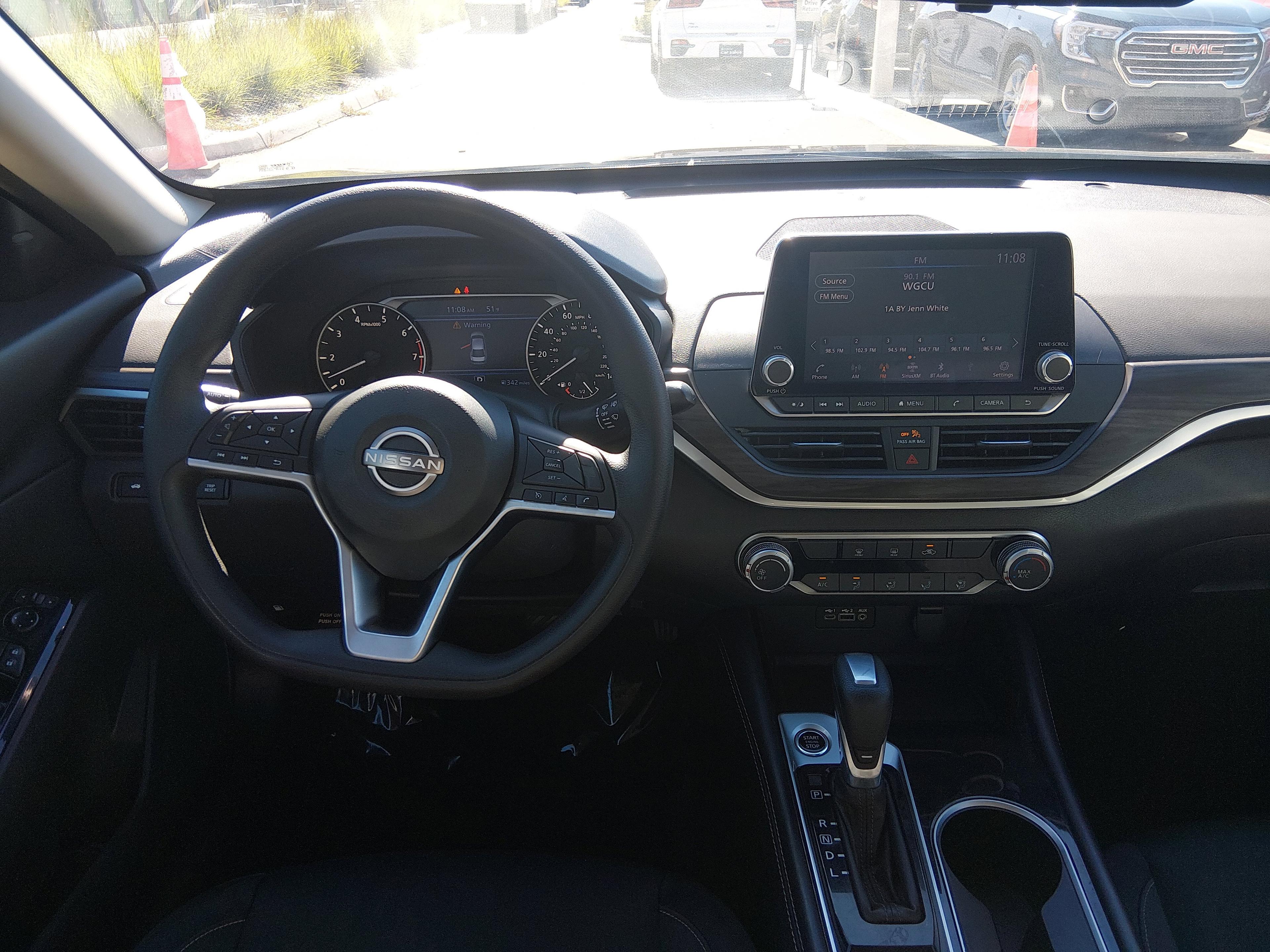 Nissan Altima 2.5 Sv Sedan - Thumbnail 12