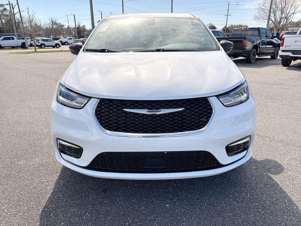 Chrysler Pacifica Touring L - Thumbnail 9