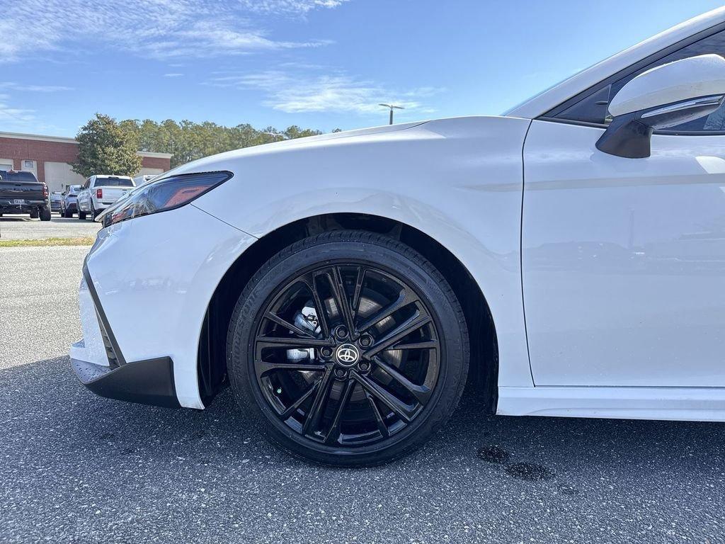 Toyota Camry Se - Thumbnail 8