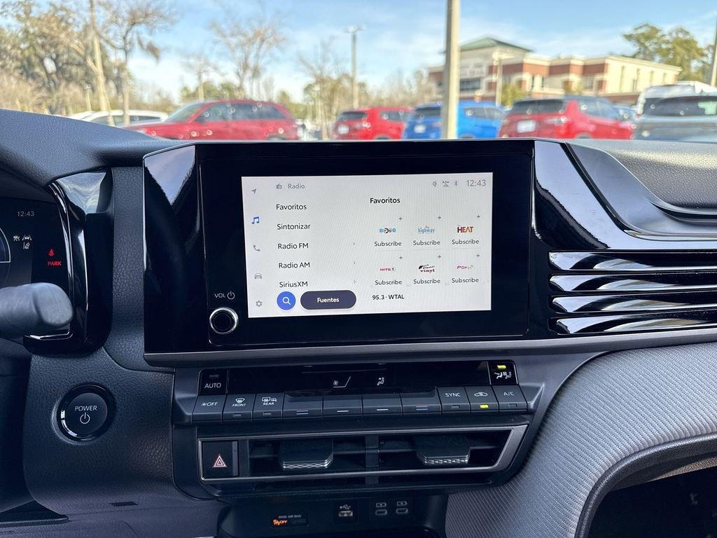 Toyota Camry Se - Thumbnail 18