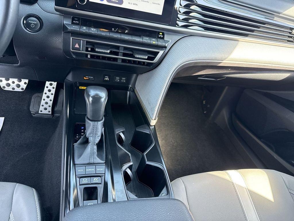 Toyota Camry Se - Thumbnail 15