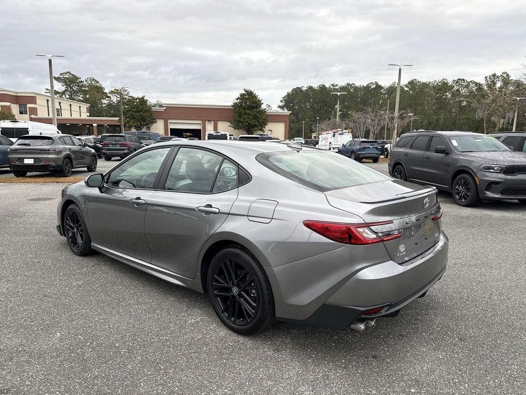 Toyota Camry Se - Thumbnail 6