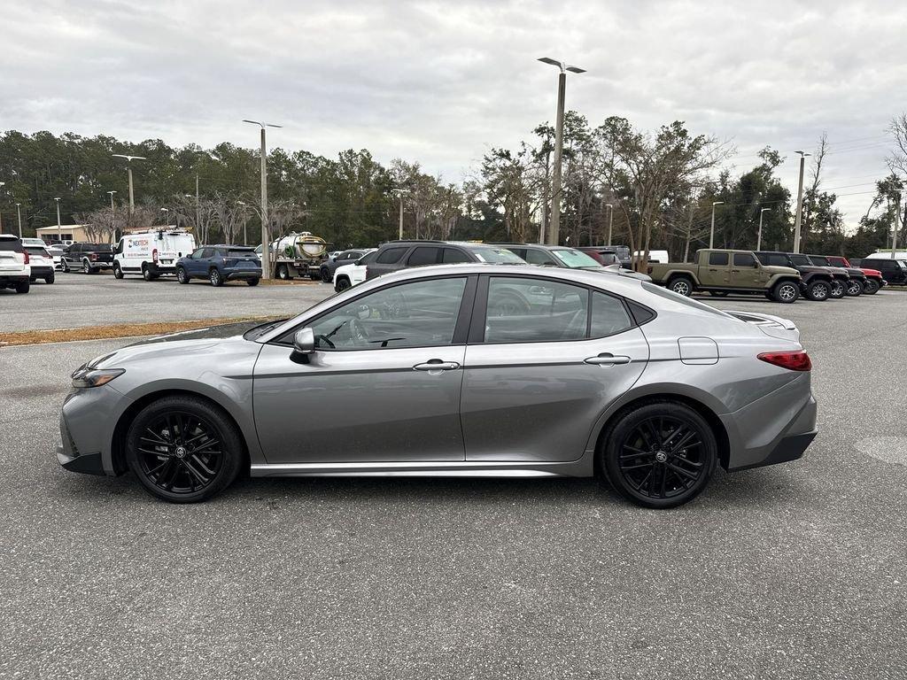 Toyota Camry Se - Thumbnail 7