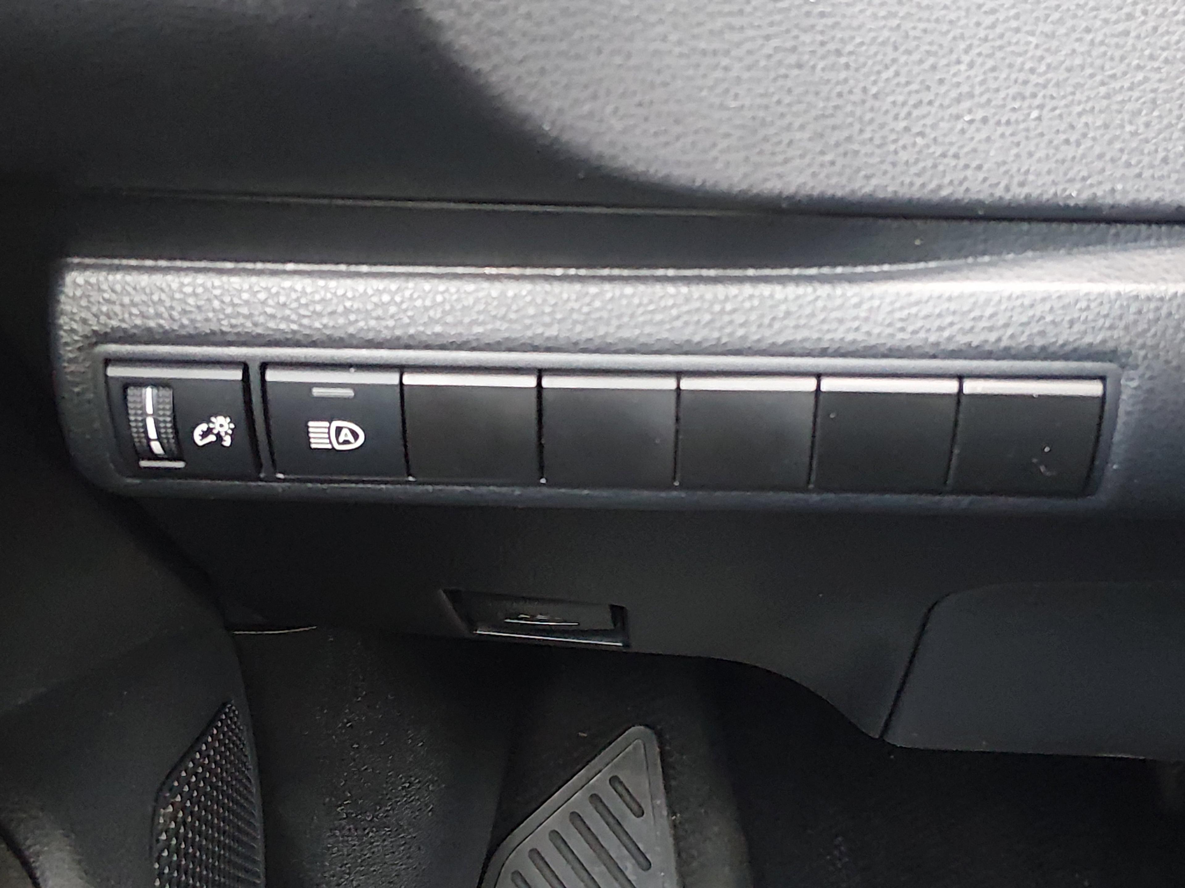 Toyota Corolla Le Cvt - Thumbnail 13