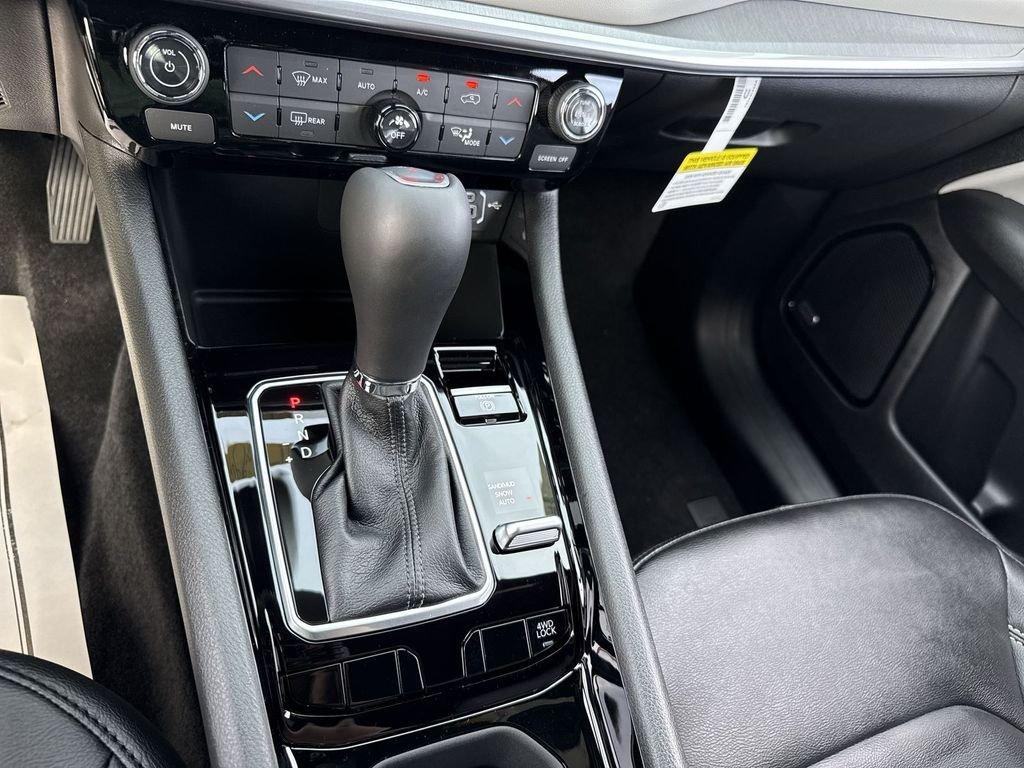 Jeep Compass Limited 4X4 - Thumbnail 20