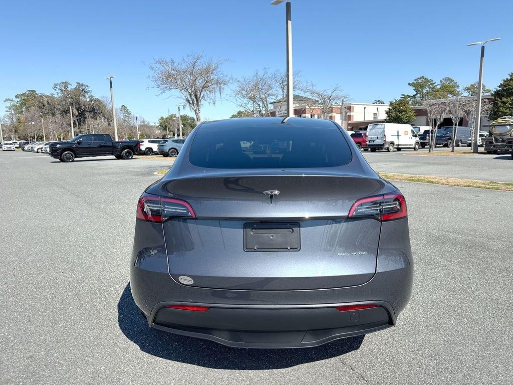 Tesla Model Y Long Range - Thumbnail 5
