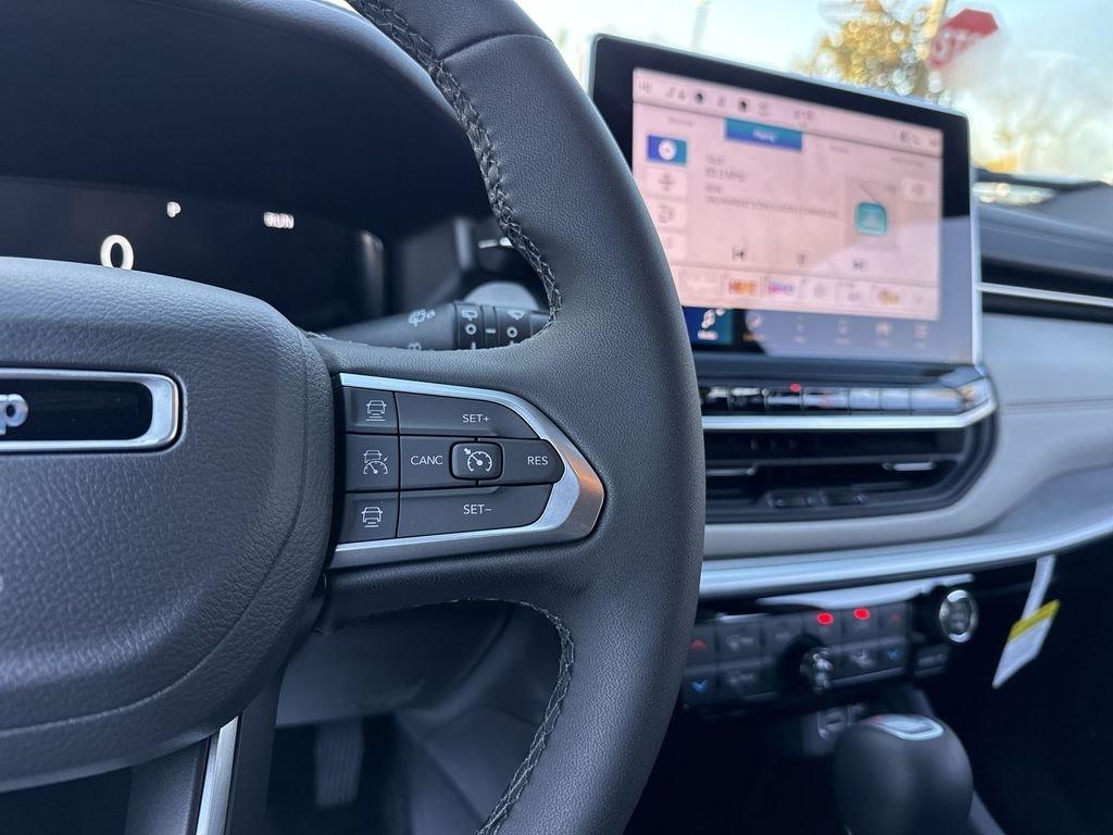 Jeep Compass Limited 4X4 - Thumbnail 16