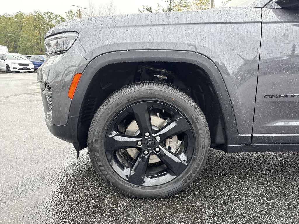 Jeep Grand Cherokee Altitude 4X4 - Thumbnail 11