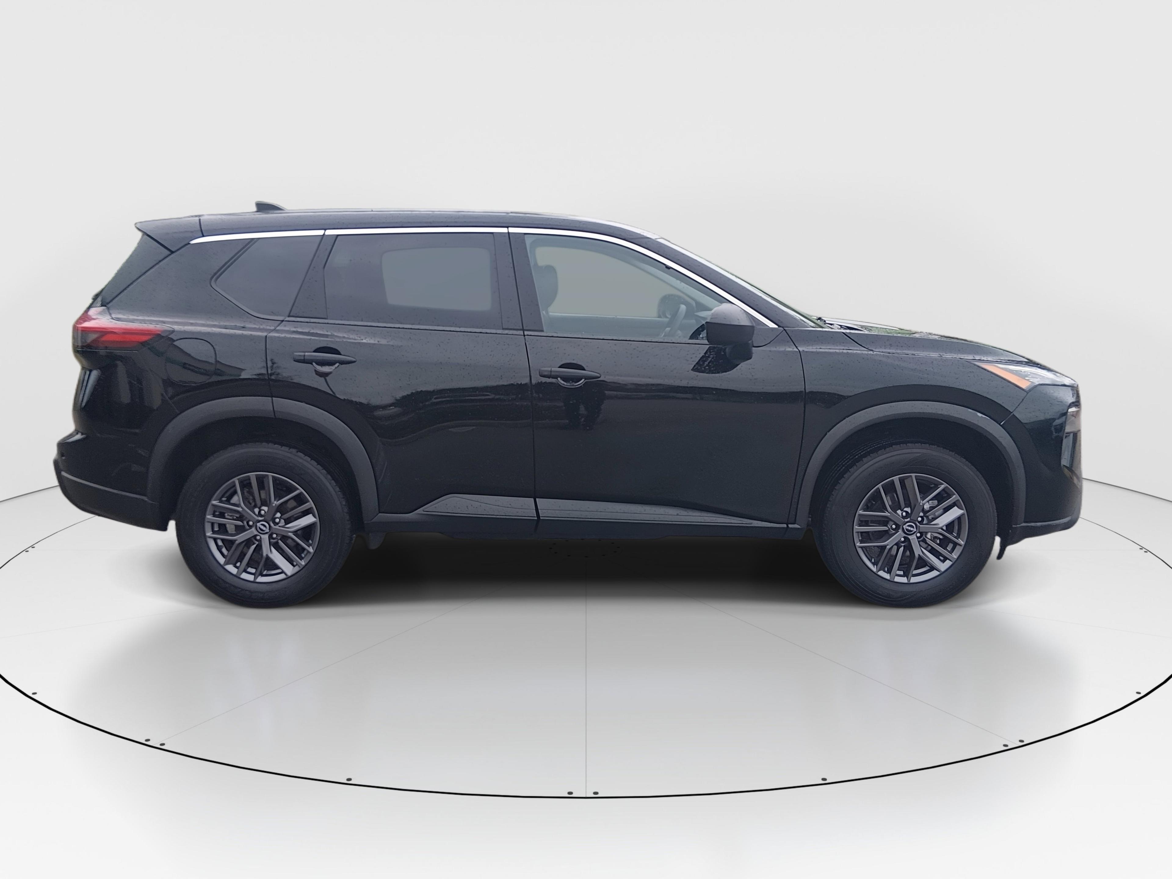 Nissan Rogue Fwd S - Thumbnail 8