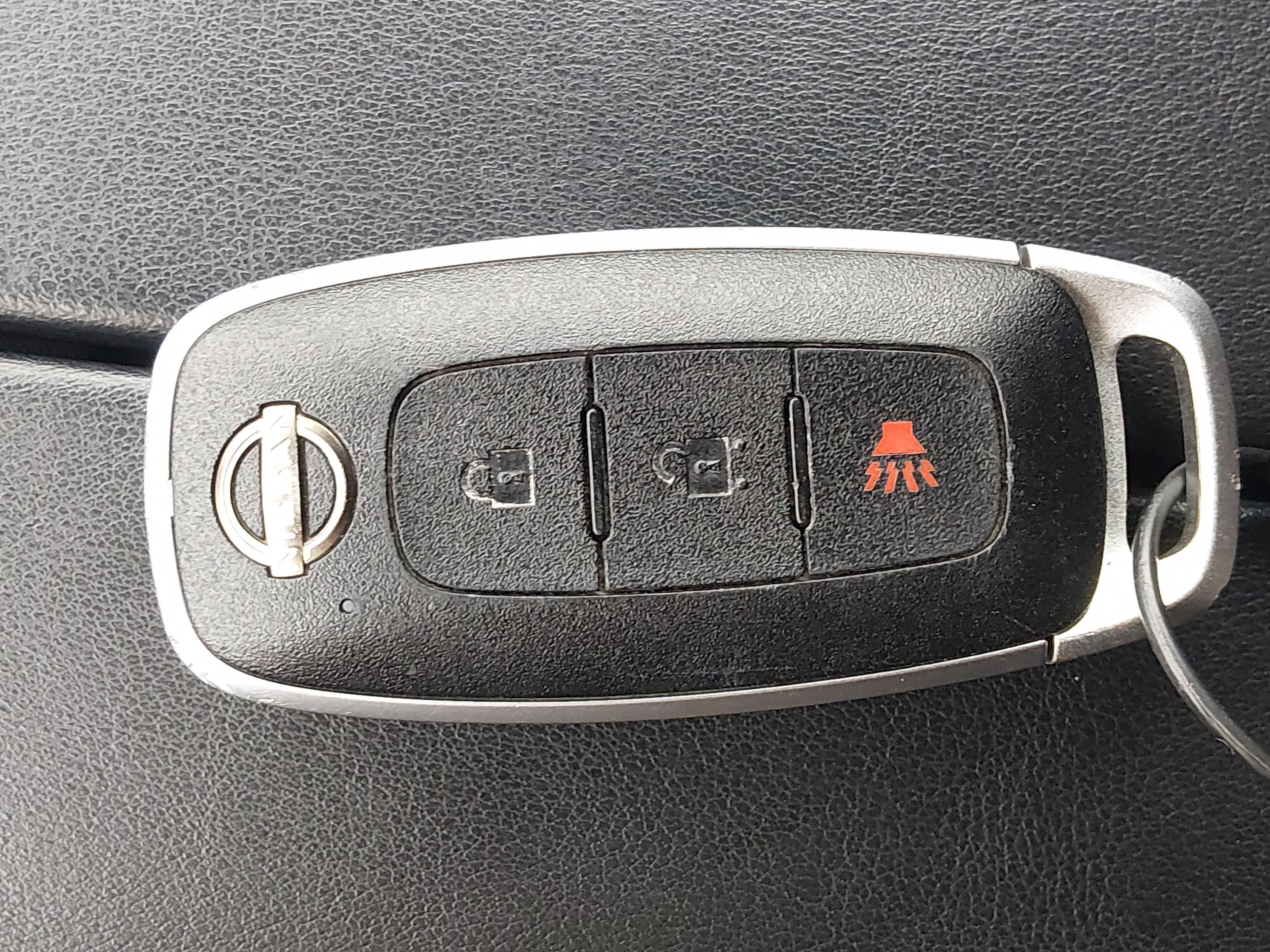 Nissan Rogue Fwd S - Thumbnail 15