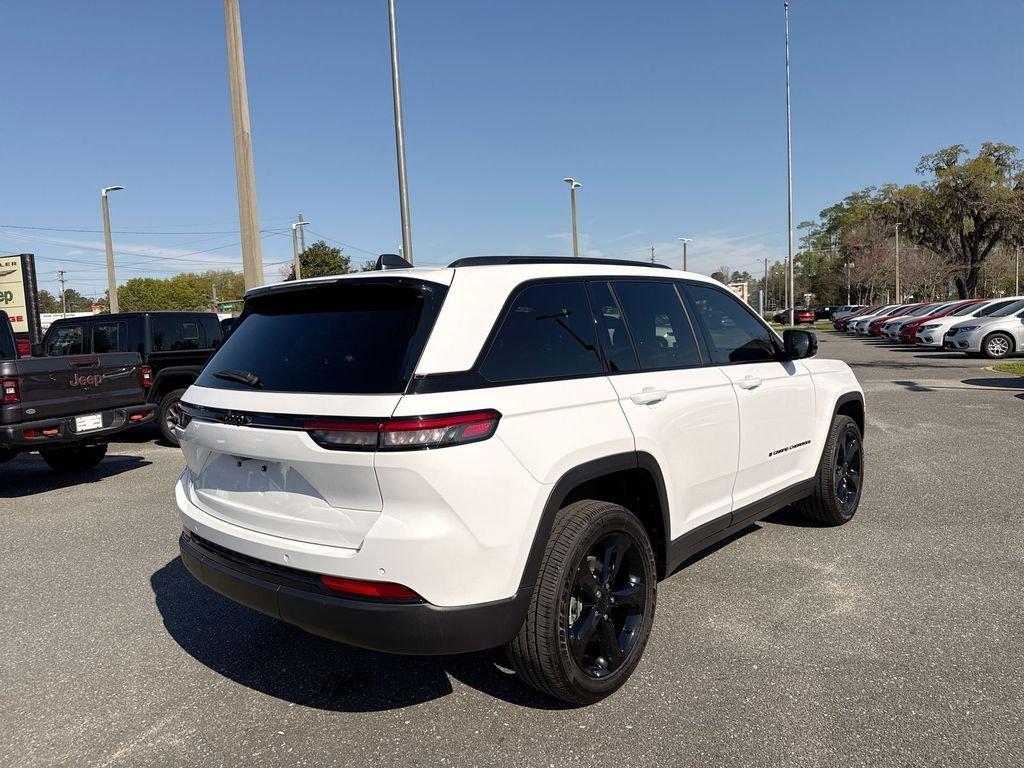 Jeep Grand Cherokee Altitude X - Thumbnail 4