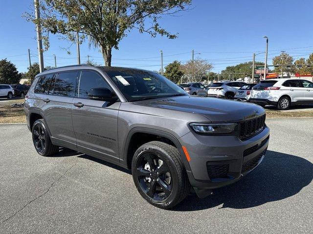 Jeep Grand Cherokee L Altitude X 4X4 - View 1