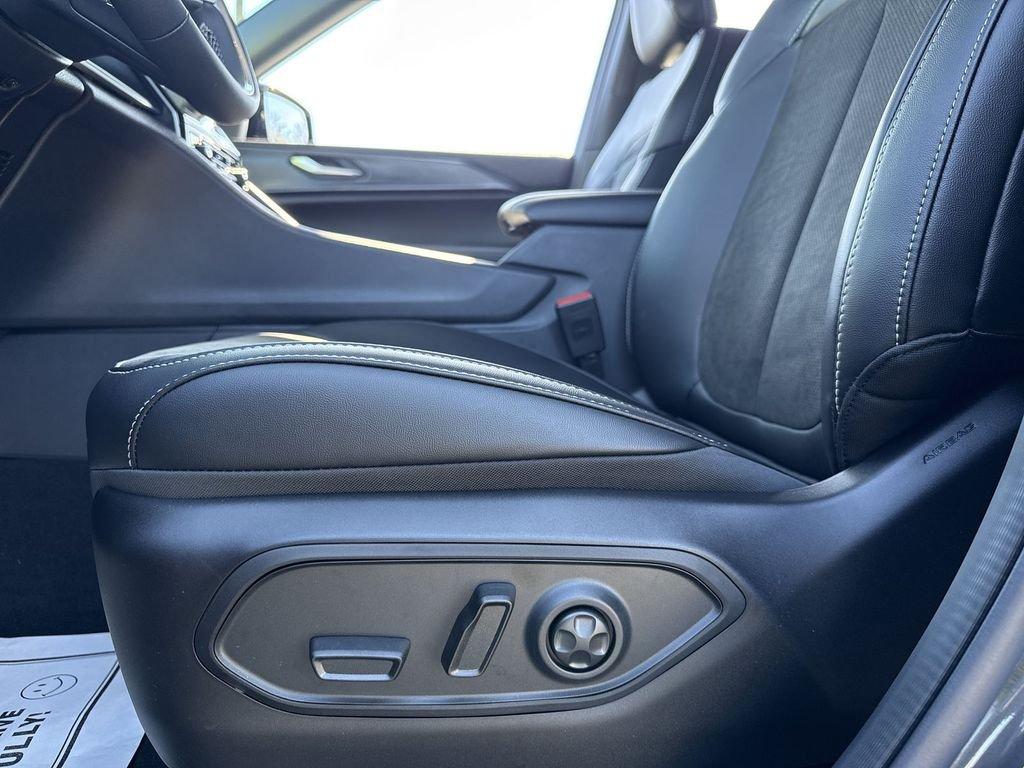 Jeep Grand Cherokee L Altitude X 4X4 - Thumbnail 13