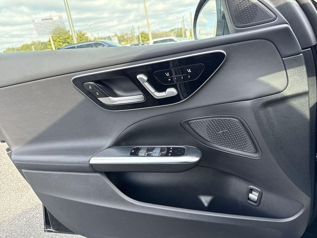 Mercedes-Benz C 300 - Thumbnail 14