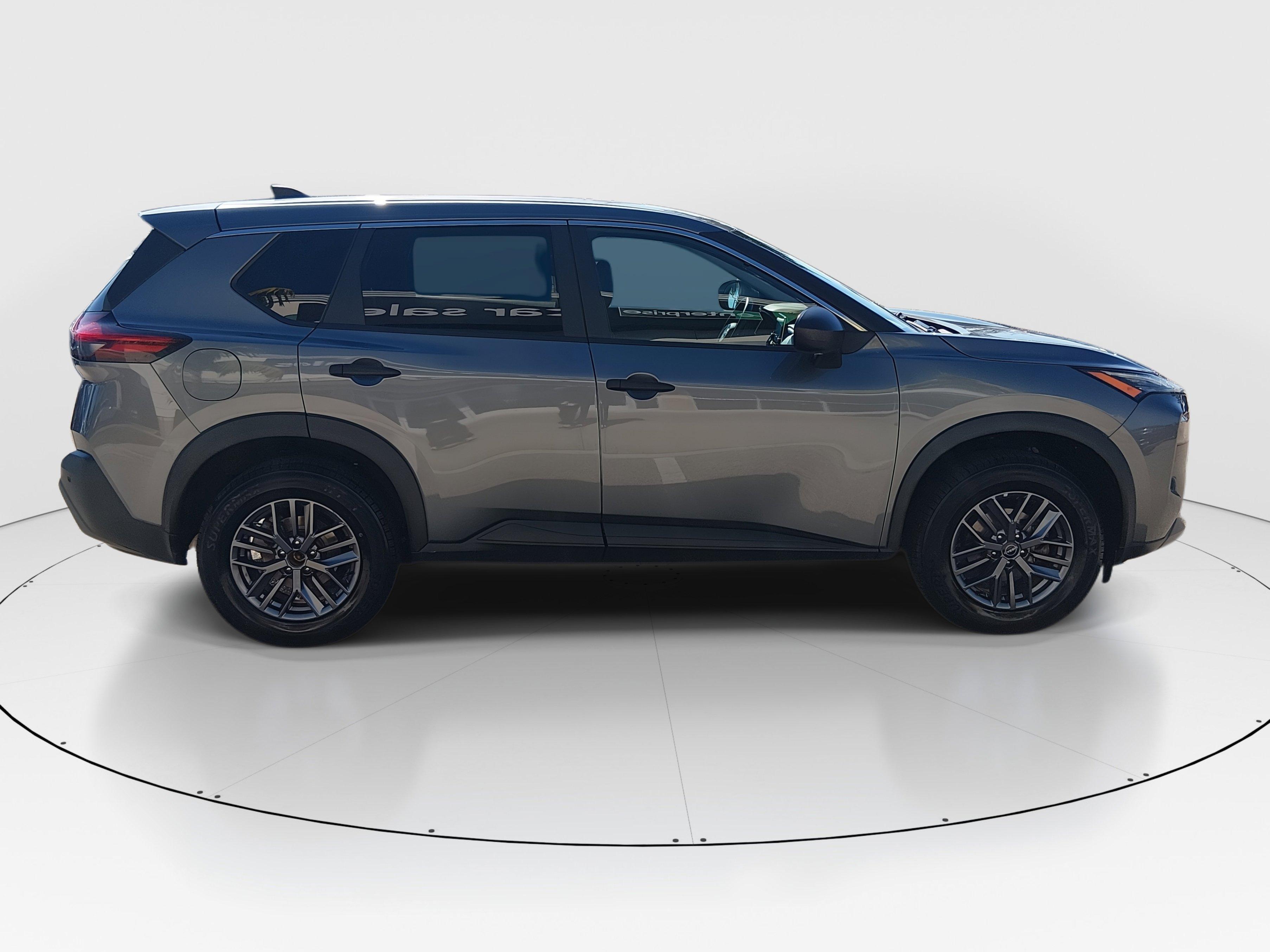 Nissan Rogue Awd S - Thumbnail 8