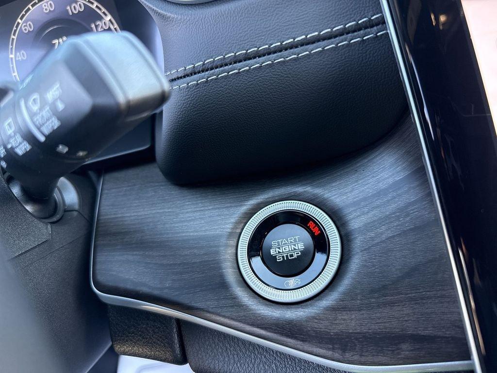 Jeep Grand Cherokee L Limited 4X2 - Thumbnail 19