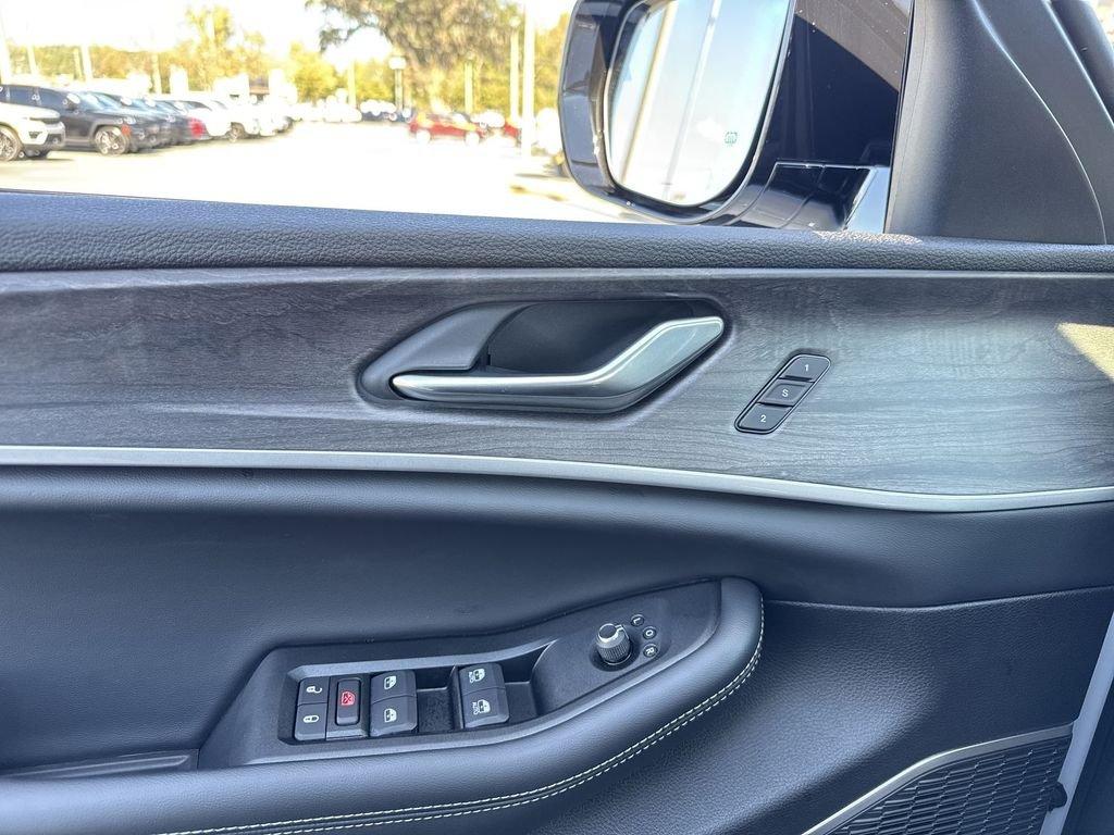 Jeep Grand Cherokee L Limited 4X2 - Thumbnail 12