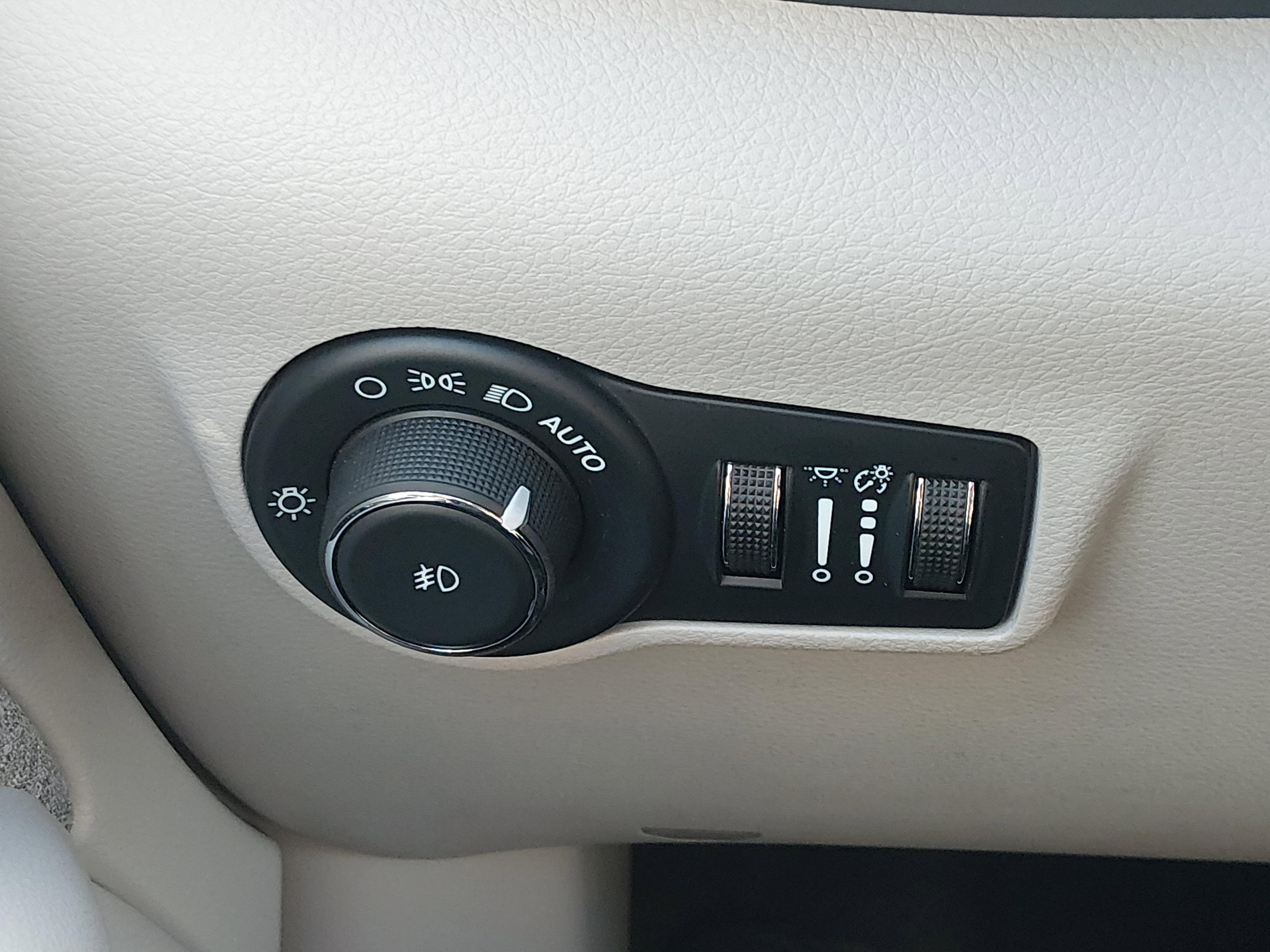 Jeep Compass Latitude 4X4 - Thumbnail 13