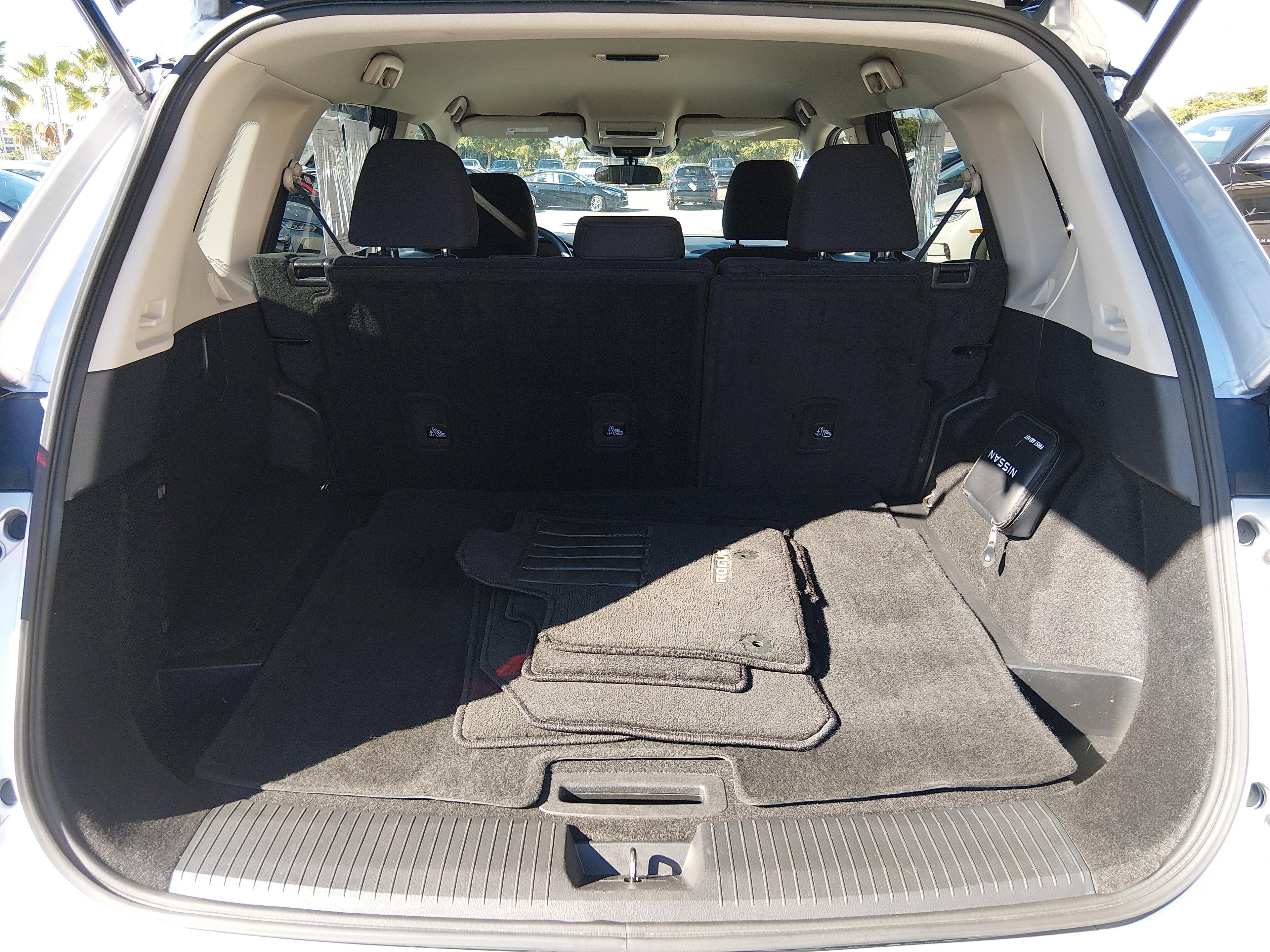 Nissan Rogue Awd S - Thumbnail 11