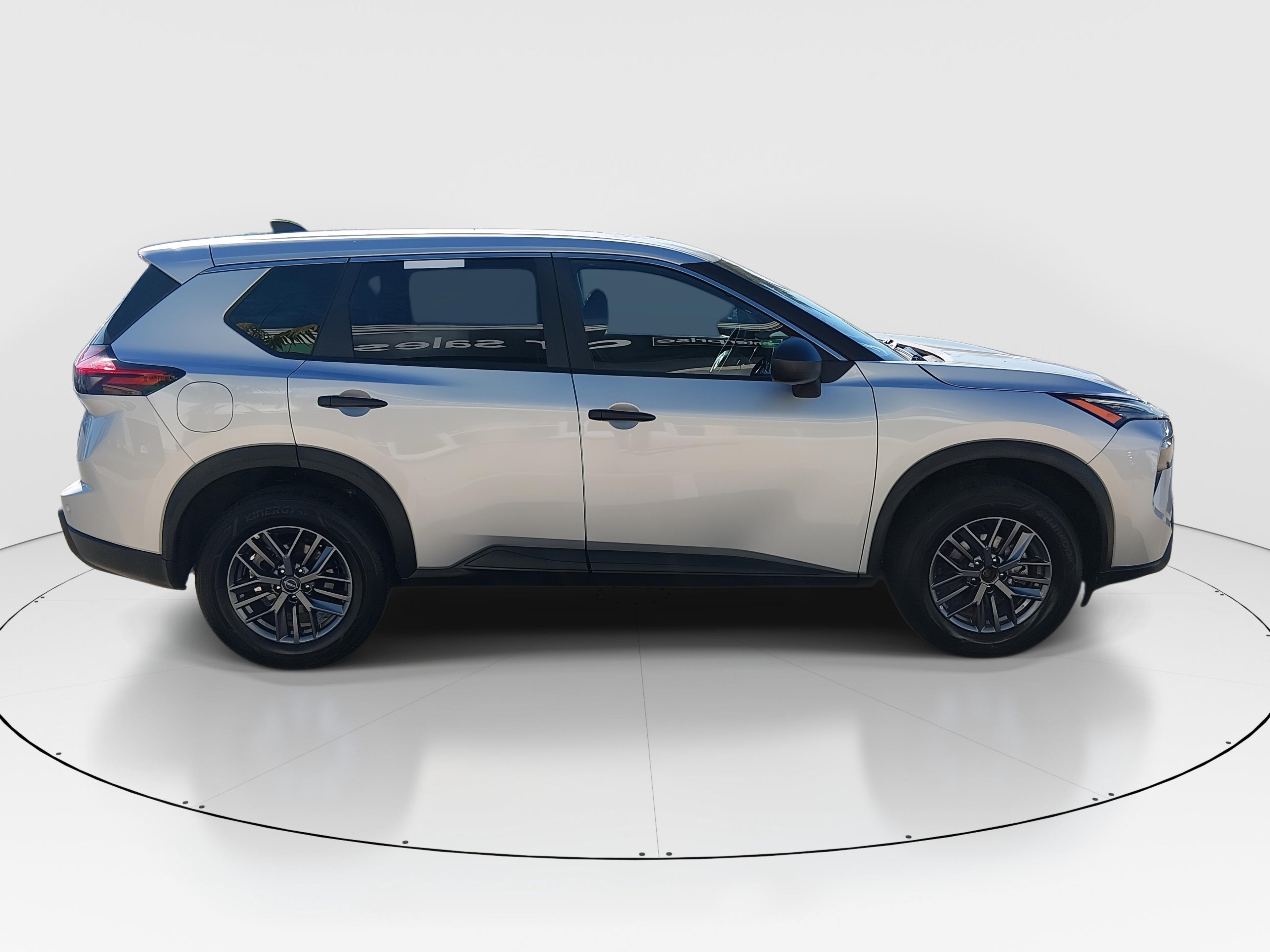 Nissan Rogue Awd S - Thumbnail 8