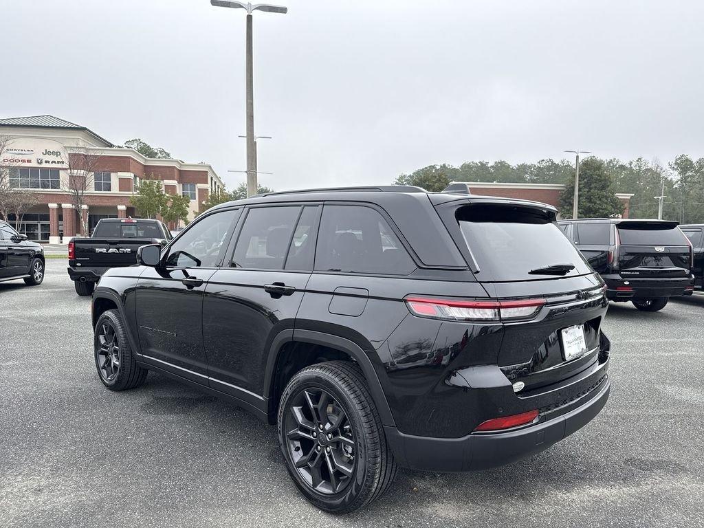 Jeep Grand Cherokee Limited 4X4 - Thumbnail 6