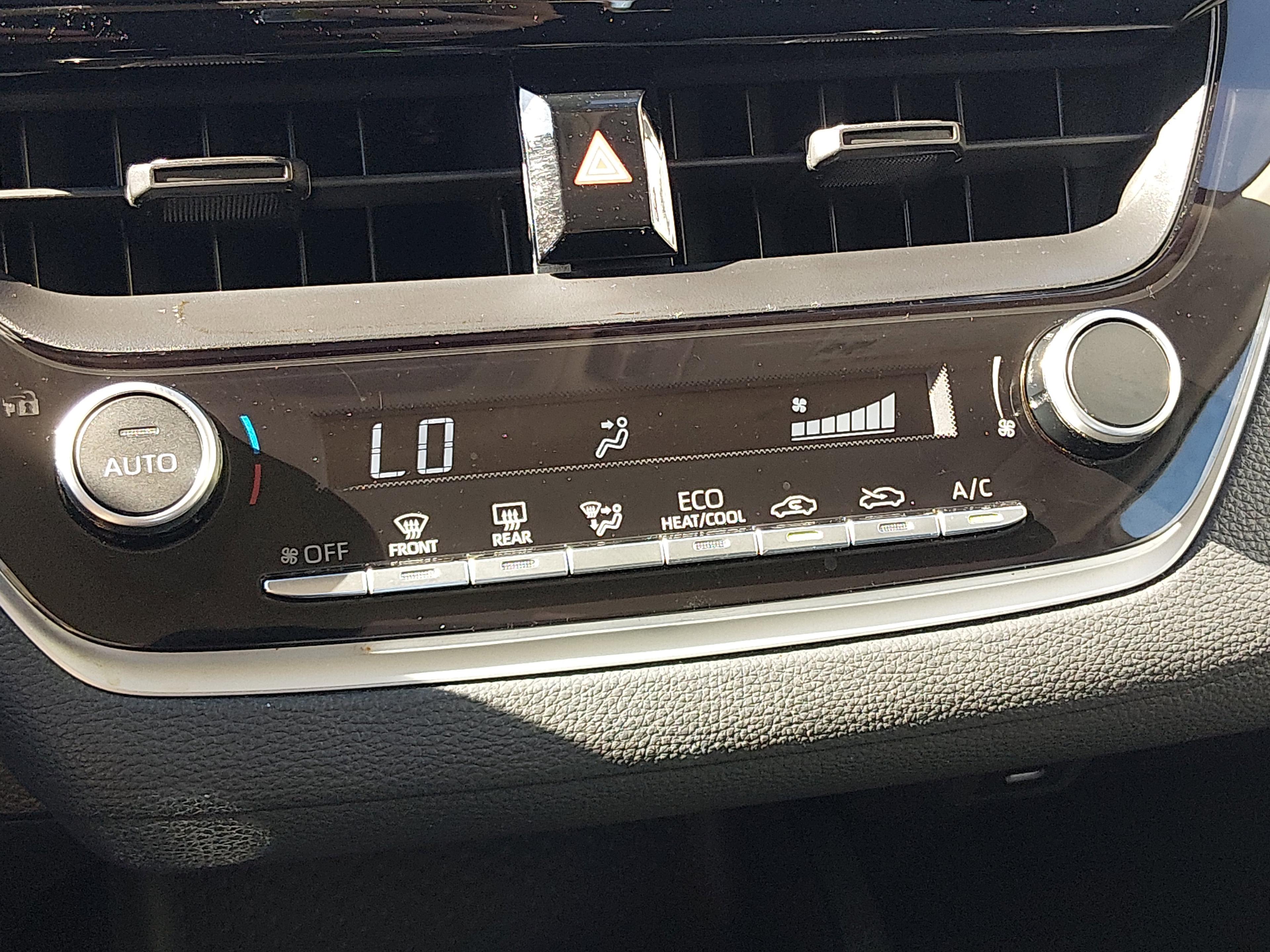 Toyota Corolla Le Cvt - Thumbnail 18