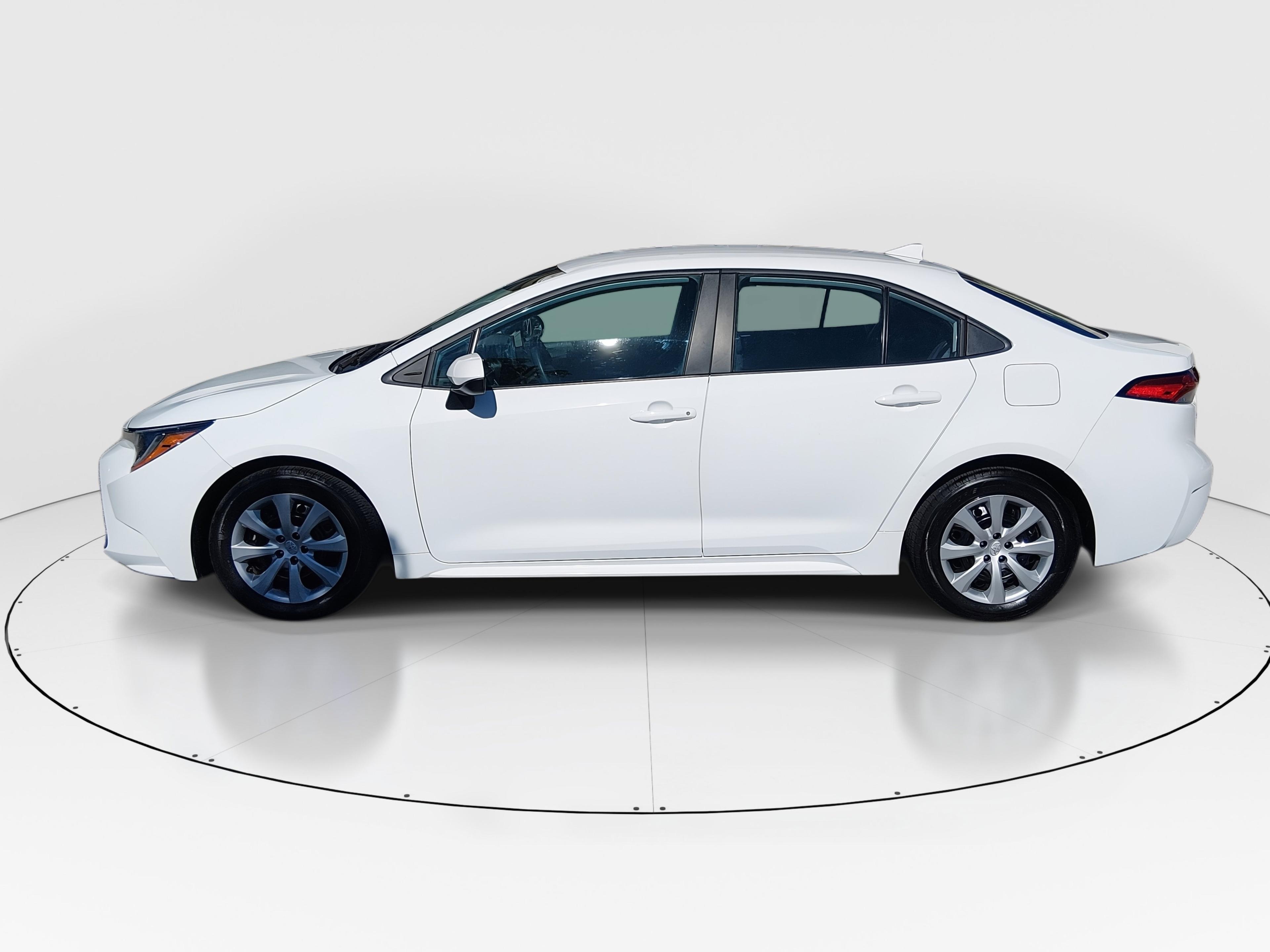Toyota Corolla Le Cvt - Thumbnail 4