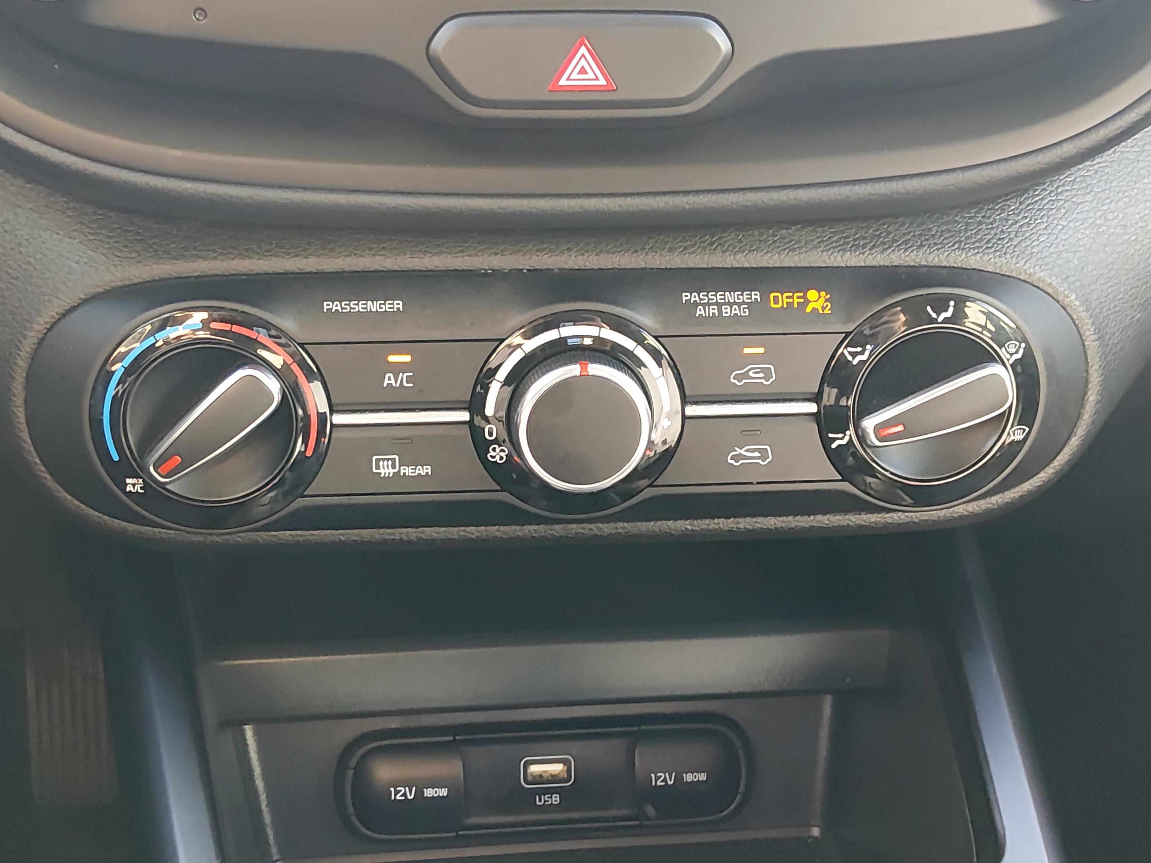 Kia Soul Lx Fwd - Thumbnail 18