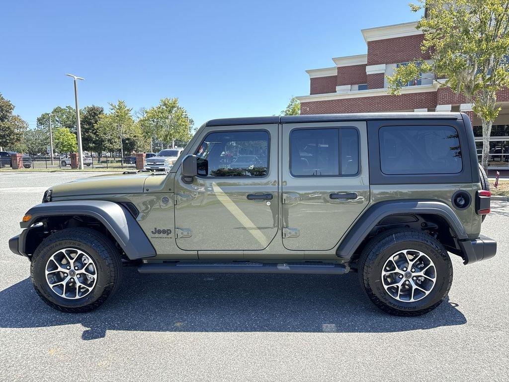 Jeep Wrangler 4-Door Sport S - Thumbnail 7